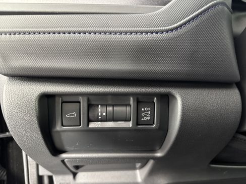Used 2026 Subaru Forester Premium AWD/4WD image 21
