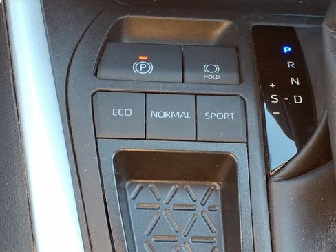 Used 2024 Toyota RAV4 XLE image 18