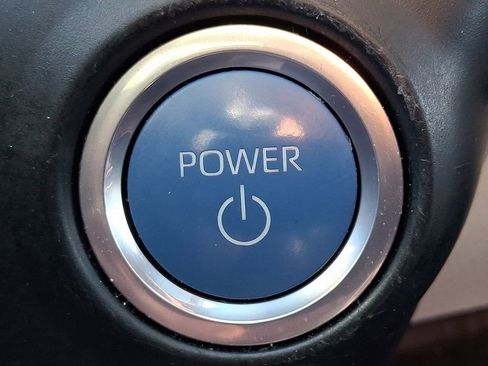 Used 2023 Toyota Sienna LE image 27