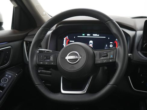 Used 2023 Nissan Rogue Platinum AWD/4WD image 17