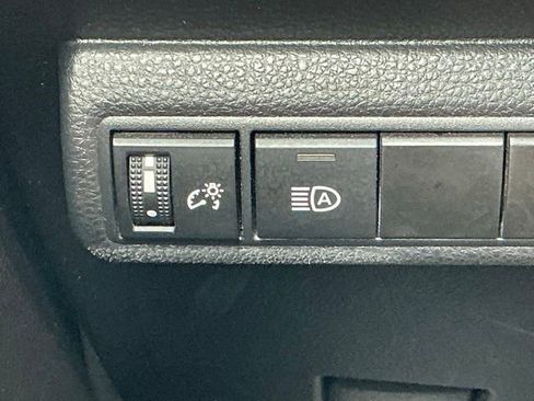 Used 2023 Toyota Corolla LE FWD image 30