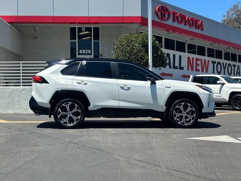 Used 2023 Toyota RAV4 XSE w/ Weather Package AWD/4WD image 6