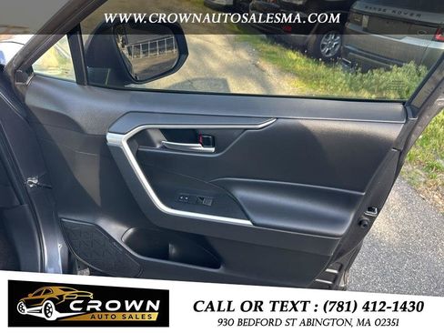 Used 2023 Toyota RAV4 XLE AWD/4WD image 14