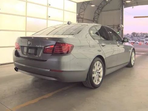 Used 2012 BMW 528i Sedan image 5