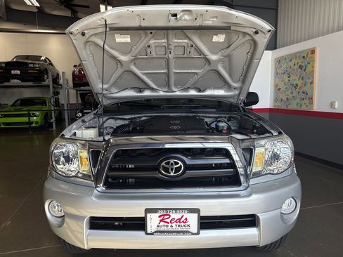 Used 2005 Toyota Tacoma PreRunner image 36