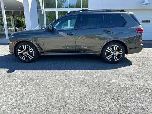 Certified 2025 BMW X7 xDrive40i w/ M Sport Package AWD/4WD image 2
