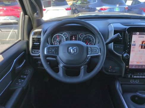 Used 2025 RAM 2500 Big Horn AWD/4WD image 16