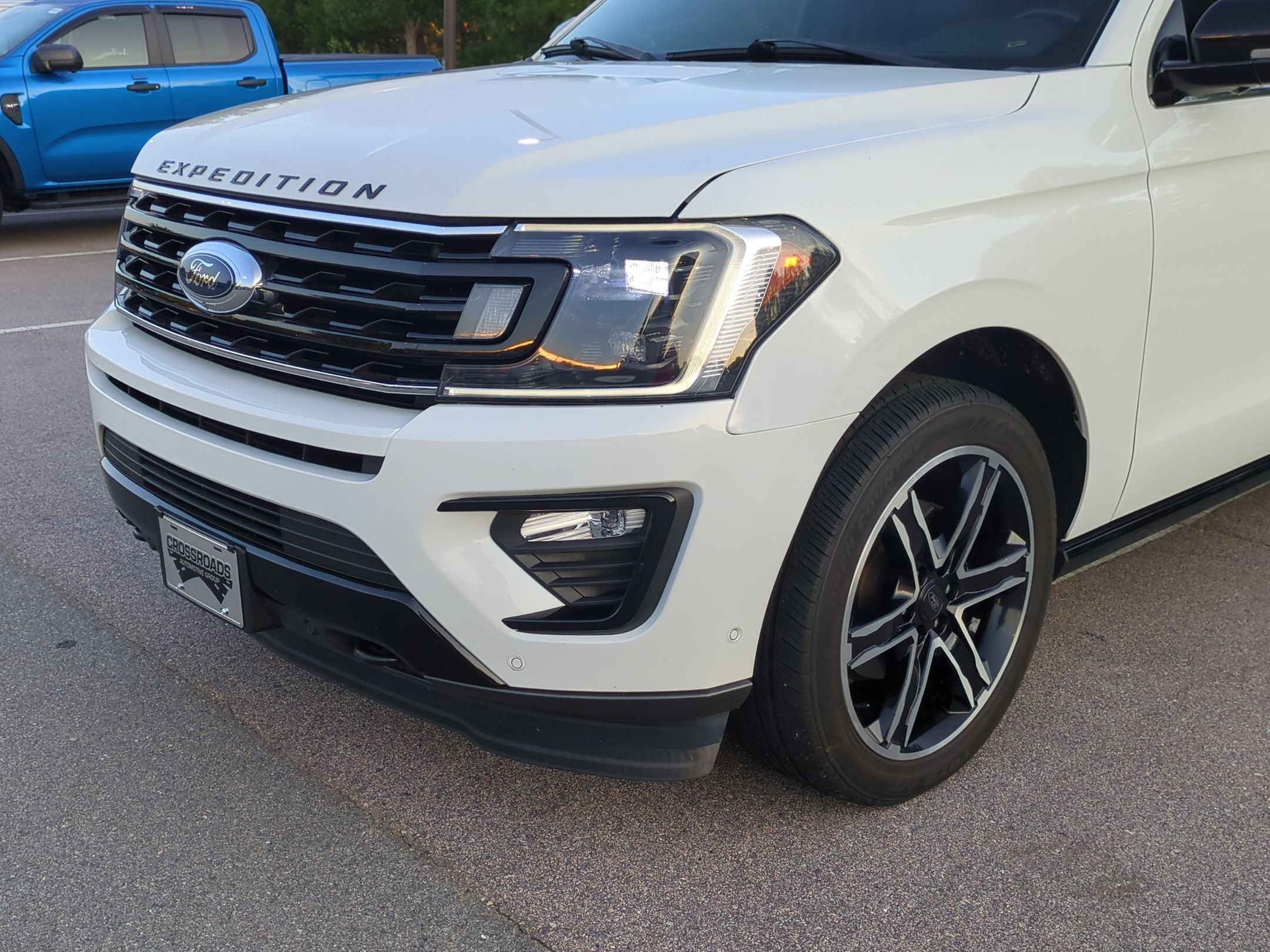 Used 2021 Ford Expedition Limited AWD/4WD image 10