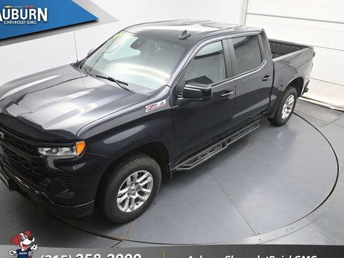 Used 2024 Chevrolet Silverado 1500 RST AWD/4WD image 28