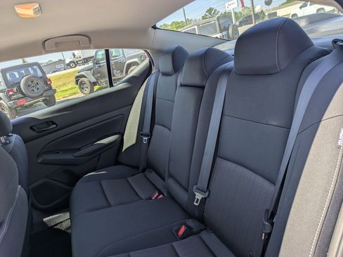 Used 2024 Nissan Altima 2.5 SV image 27