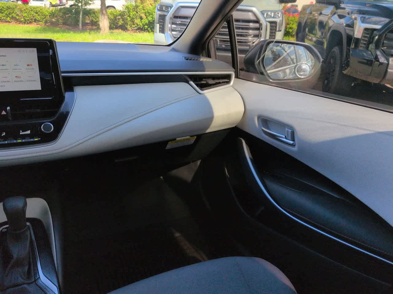 Used 2023 Toyota Corolla SE FWD image 16