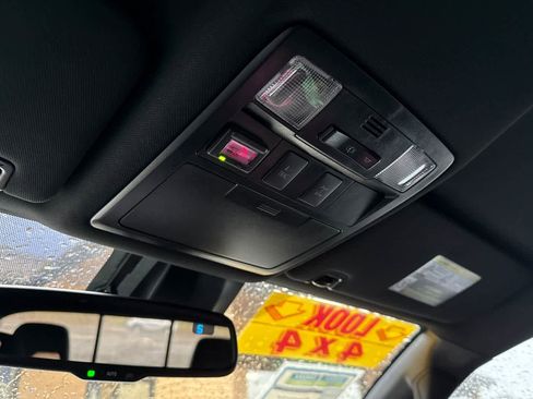 Used 2021 Toyota Tacoma TRD Off-Road w/ Technology Package image 30