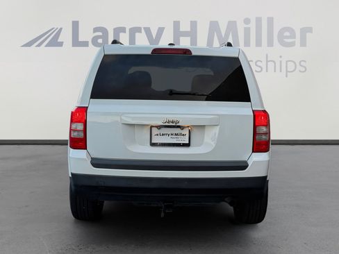 Used 2016 Jeep Patriot Sport w/ Power Value Group image 4