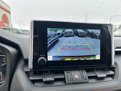 Used 2024 Toyota RAV4 Adventure image 9