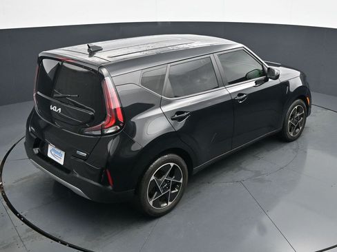 Used 2024 Kia Soul EX FWD image 16