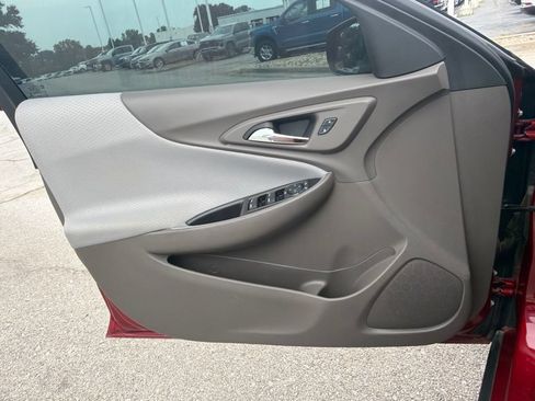 Used 2019 Chevrolet Malibu LT w/ LPO, Convenience Package 2 FWD image 29