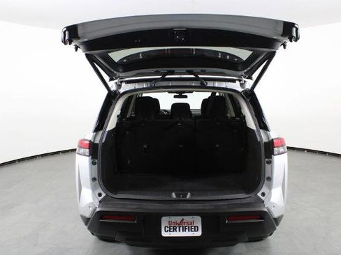 Certified 2025 Nissan Pathfinder SV FWD image 17