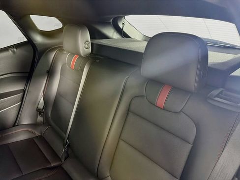 Used 2024 Chevrolet Trax RS w/ Sunroof Package FWD image 24