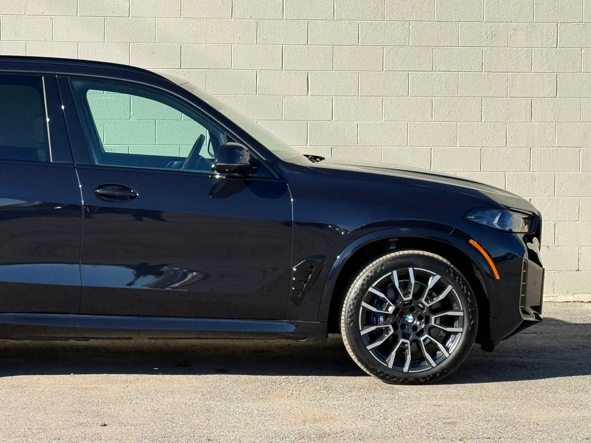 Used 2026 BMW X5 xDrive50e w/ M Sport Package AWD/4WD image 10