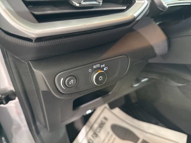 Used 2023 Chevrolet TrailBlazer LS w/ LPO, Blackout Package FWD image 23