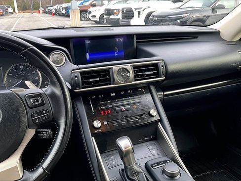 Used 2017 Lexus IS 300 AWD image 6