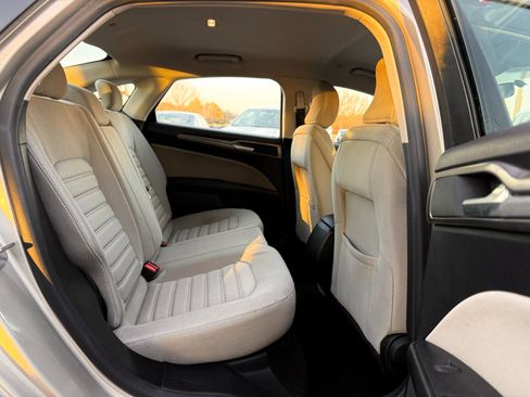 Used 2018 Ford Fusion S image 16