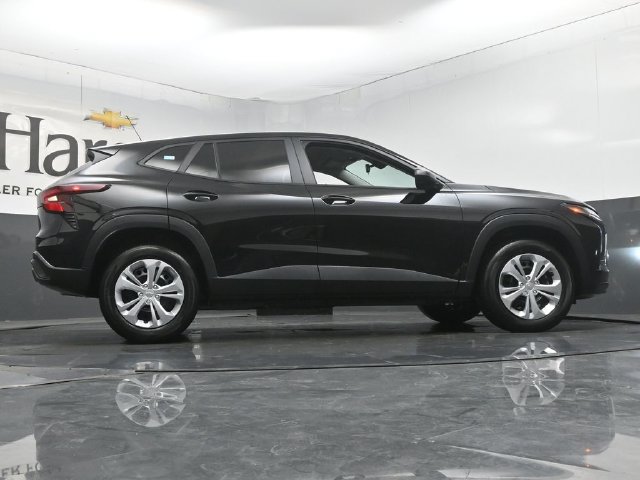 New 2026 Chevrolet Trax LS FWD image 31