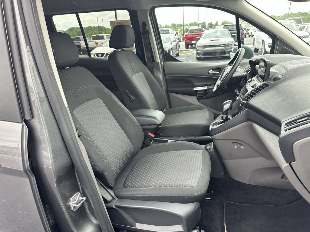 Used 2023 Ford Transit Connect XLT FWD image 30