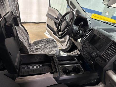 Certified 2017 Ford F150 XL w/ Equipment Group 101A Mid image 16