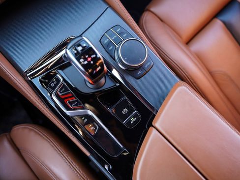 Used 2023 BMW M5 image 35