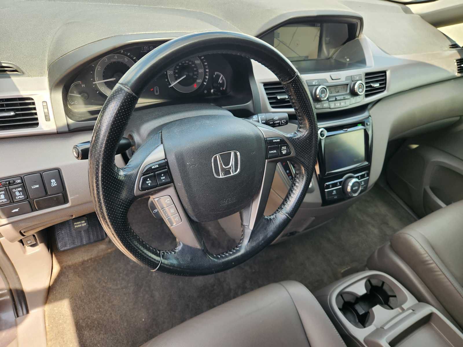 Used 2015 Honda Odyssey EX-L image 2