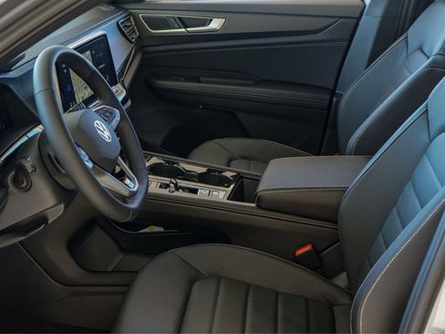 New 2026 Volkswagen Atlas Cross Sport SEL R-Line AWD/4WD image 9
