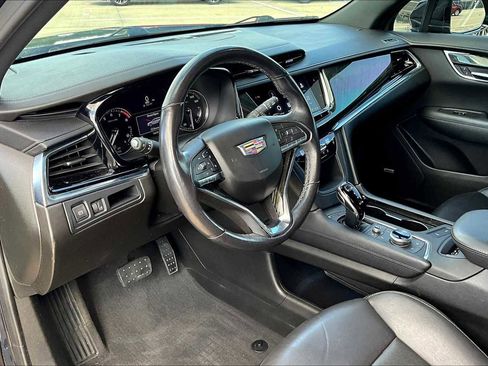 Used 2021 Cadillac XT6 Premium Luxury image 33