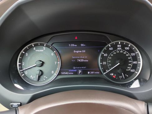 Used 2019 INFINITI QX50 Essential w/ Sensory Package FWD image 26