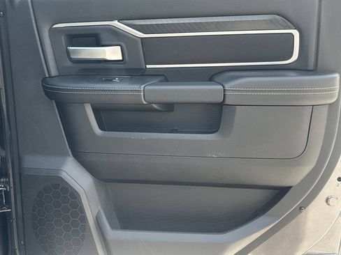 Used 2025 RAM 2500 Big Horn AWD/4WD image 17