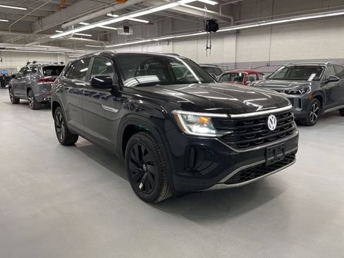 New 2026 Volkswagen Atlas Cross Sport SE AWD/4WD image 5