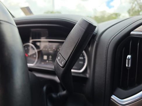 Used 2021 Chevrolet Silverado 1500 High Country w/ Technology Package AWD/4WD image 31