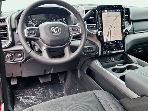 New 2026 RAM 2500 Big Horn AWD/4WD image 36