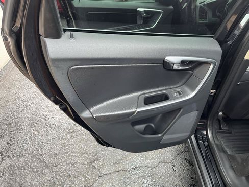 Used 2012 Volvo XC60 T6 AWD/4WD image 29