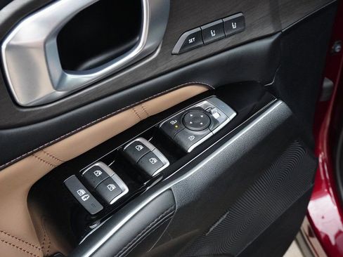 Used 2024 Kia Sorento SX Prestige w/ Olive Brown Leather Package image 23