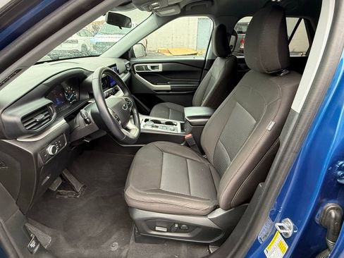 Used 2022 Ford Explorer XLT AWD/4WD image 12