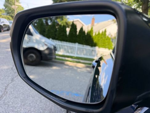 Used 2017 Honda CR-V EX image 11