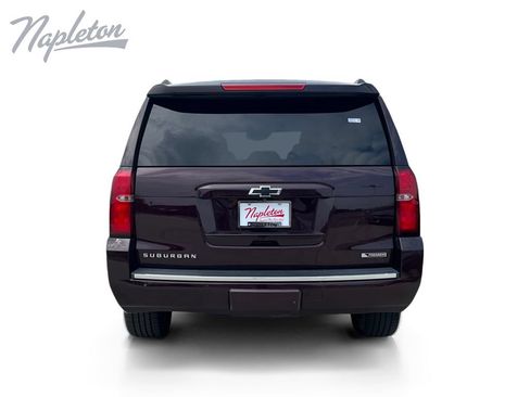 Used 2017 Chevrolet Suburban Premier AWD/4WD image 4