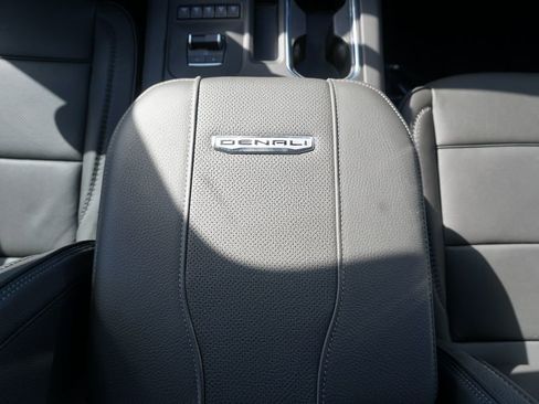 New 2025 GMC Sierra 2500 Denali w/ Denali Reserve Package image 32