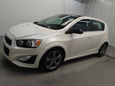 Used 2015 Chevrolet Sonic RS w/ Advanced Safety Package FWD image 2