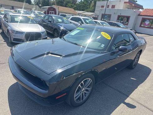 Used 2018 Dodge Challenger GT w/ GT Interior Package AWD/4WD image 3