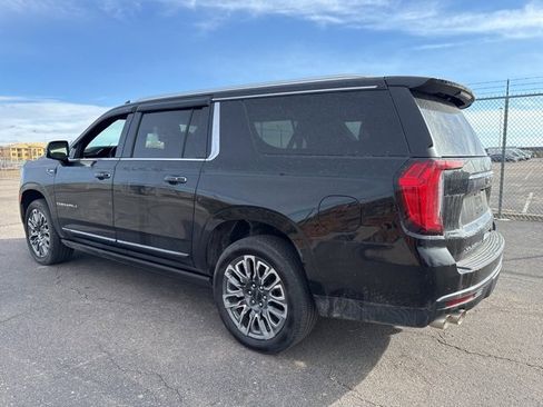 Used 2023 GMC Yukon XL Denali Ultimate image 5