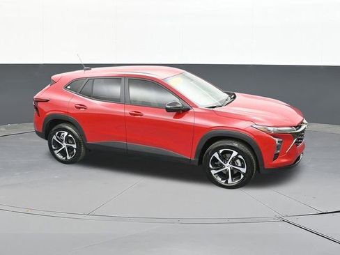 Used 2026 Chevrolet Trax RS FWD image 66