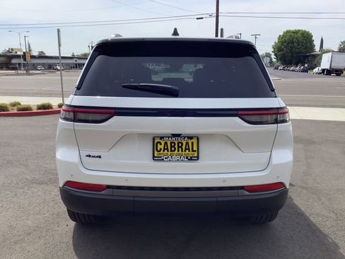 New 2026 Jeep Grand Cherokee Limited w/ Limited Altitude Package image 29