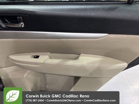 Used 2014 Subaru Outback 2.5i w/ Alloy Wheel Package image 29